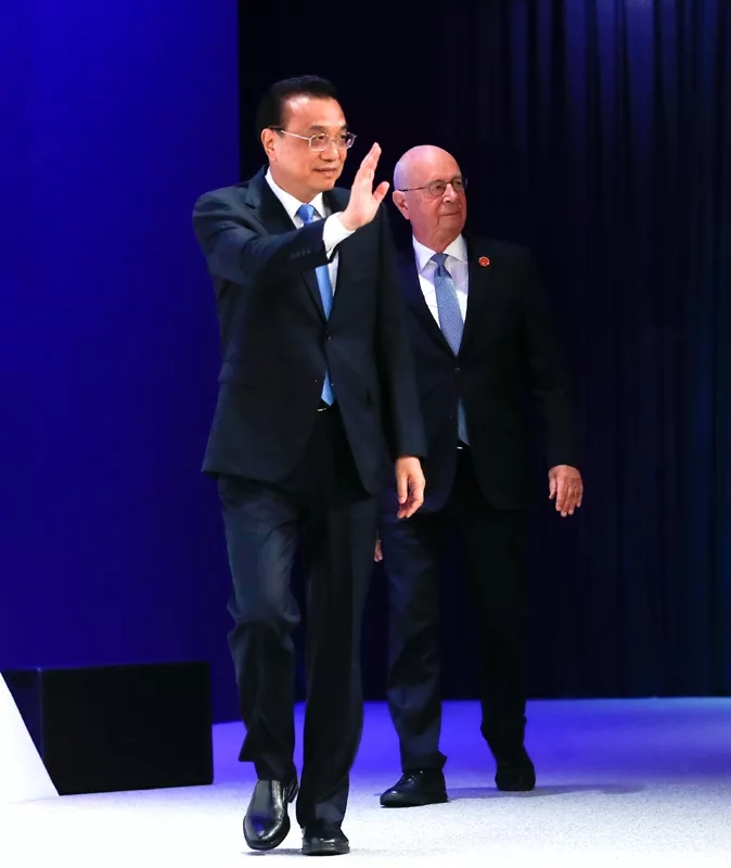 李克强在夏季达沃斯论坛开幕式致辞中指出：我国将更大力度保护知识产权